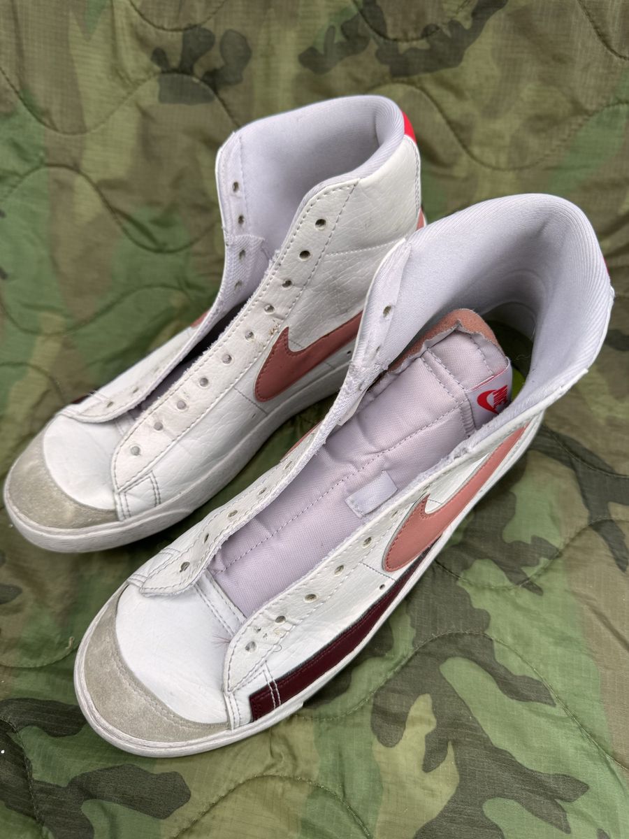 Nike Blazer Mid 77 Next Nature Sneakers White/Red Stardust - Women's 9