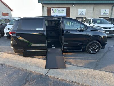 2025 Toyota Sienna XSE