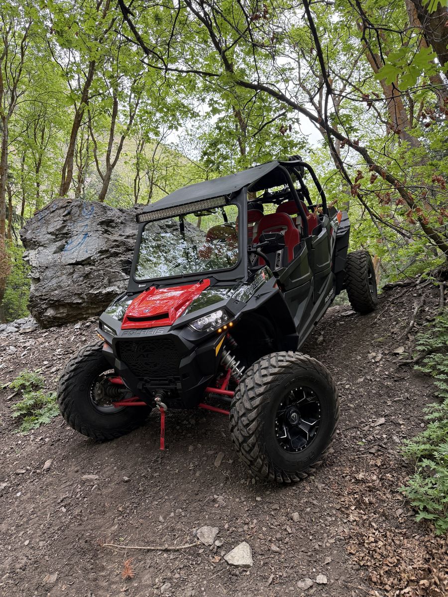 Polaris RZR XP4 Turbo Dynamix with Ride Command - 5 seater