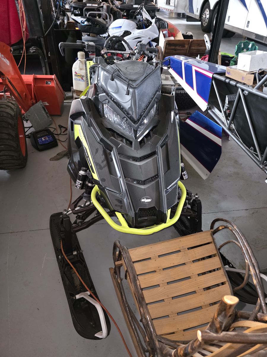 Main image 3