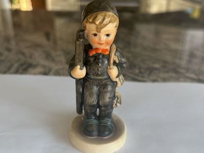 .Goebel Hummel #122/0 Chimney Sweep – West Germany – 4.5” Tall