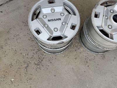 6x5.5 Nissan truck rims 15 inch