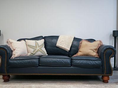 Distinction Leather, Inc. Couch