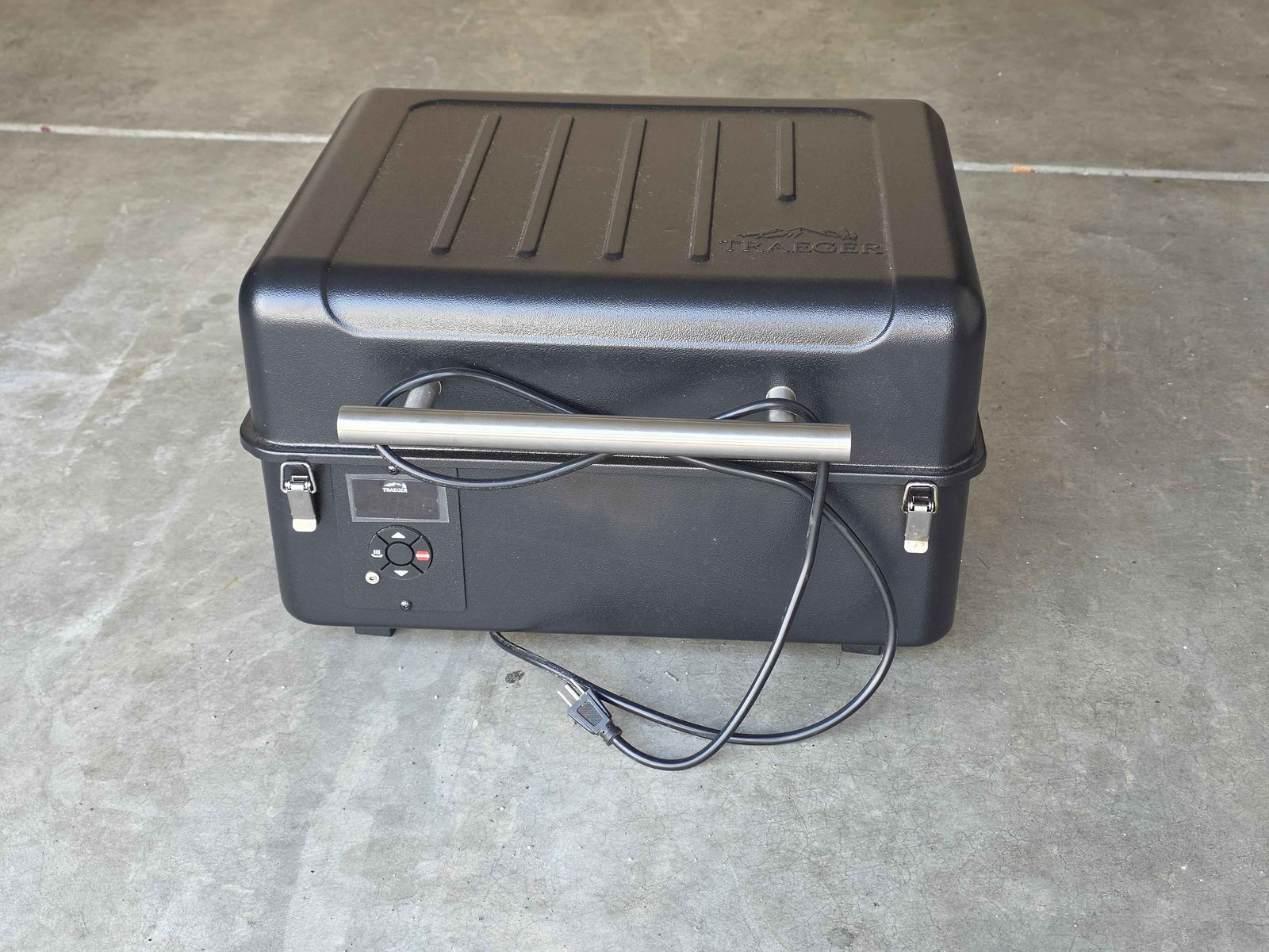 Traeger Ranger Portable Wood Pellet Grill & Smoker - Black, Electric, Used - Excellent Condition