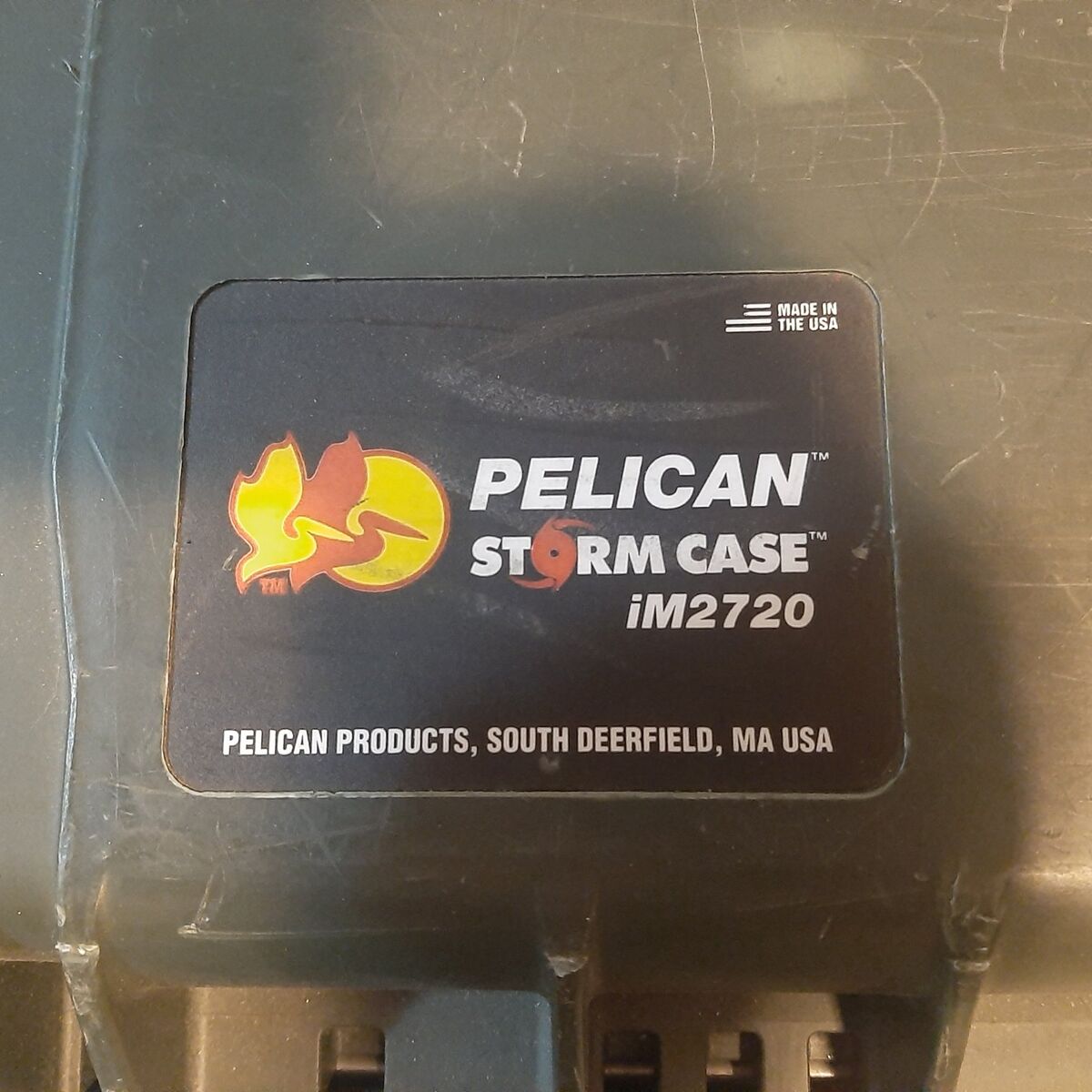 Pelican storm case iM2720