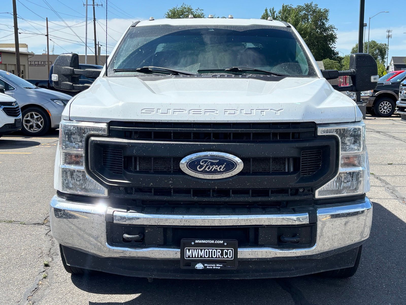 Main image 3