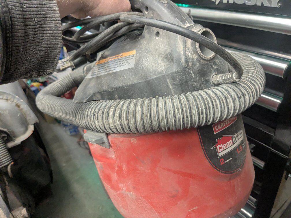 Craftsman 2 gallon wet dry shop vac vacuum shopvac