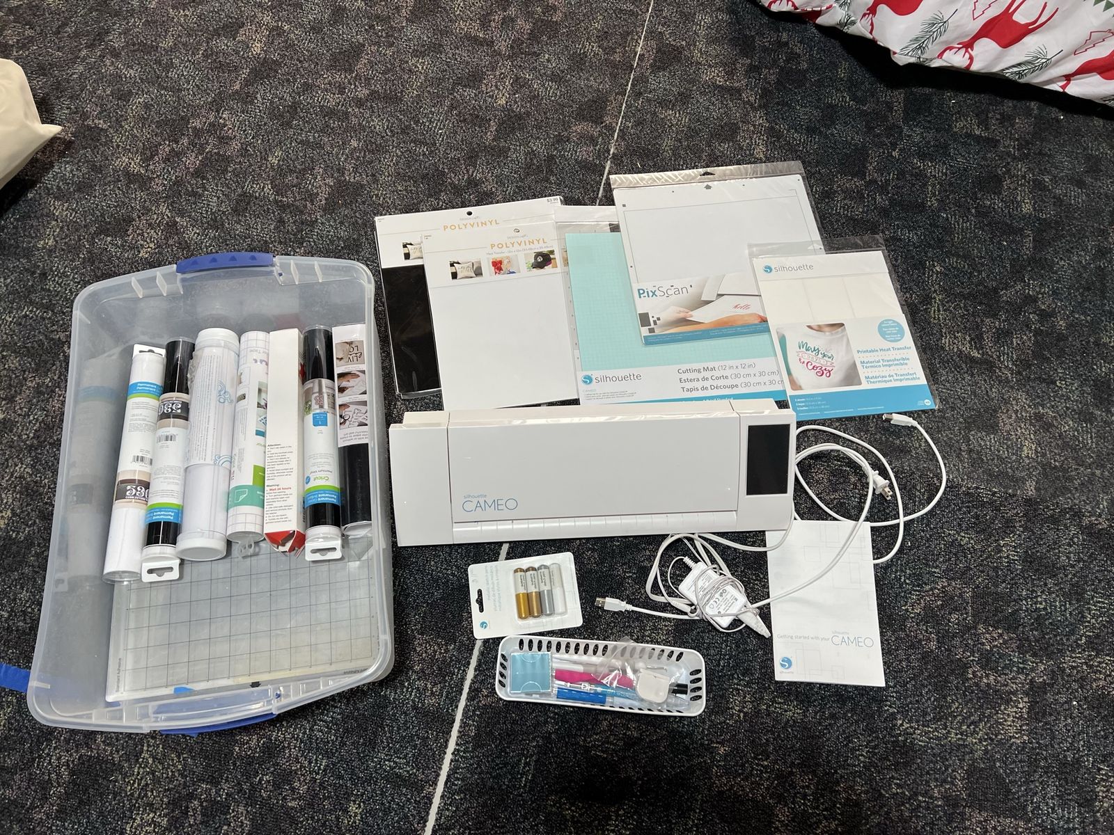 Silhouette CAMEO Electronic Cutting Machine that connects to your computer with endless designs to choose from