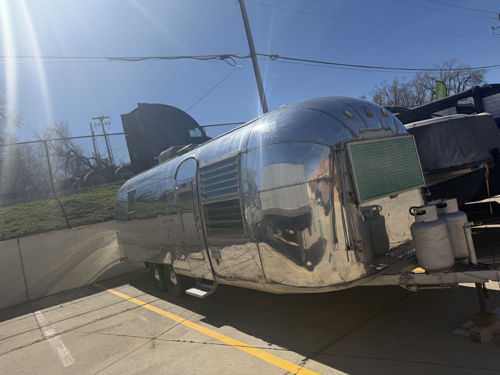 1963 Airstream Land Yacht 28' Classic 13 Panel.