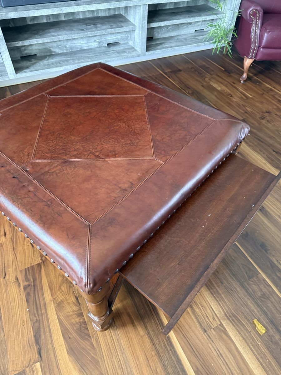 Solid wood and leather ottoman, with pull outside tables