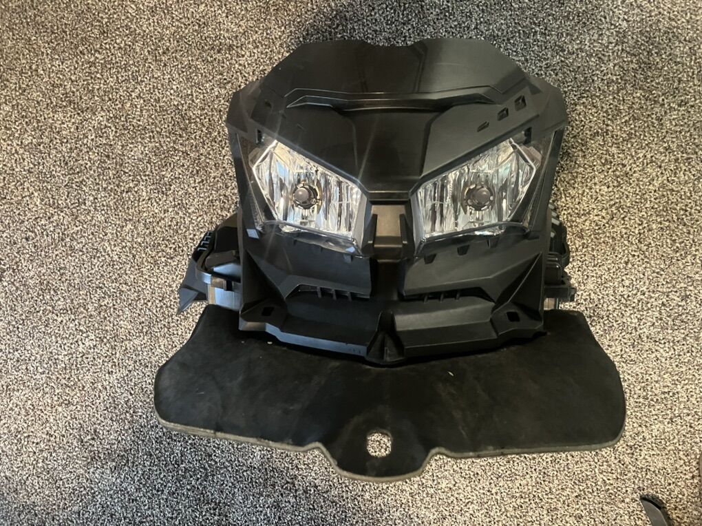 Skidoo 850 Stock Hood/headlight Pod/airbox