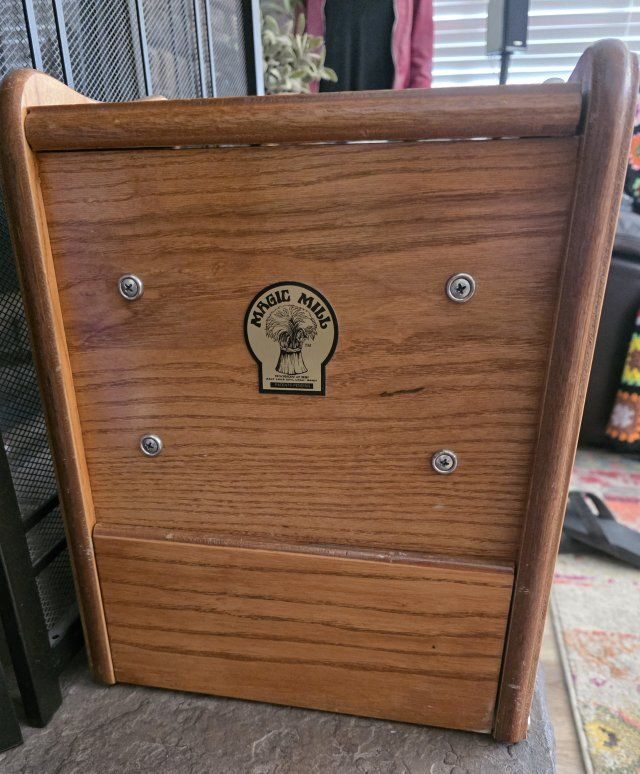 1976 mint cond. Magic Mill Electric & Manual Grinder