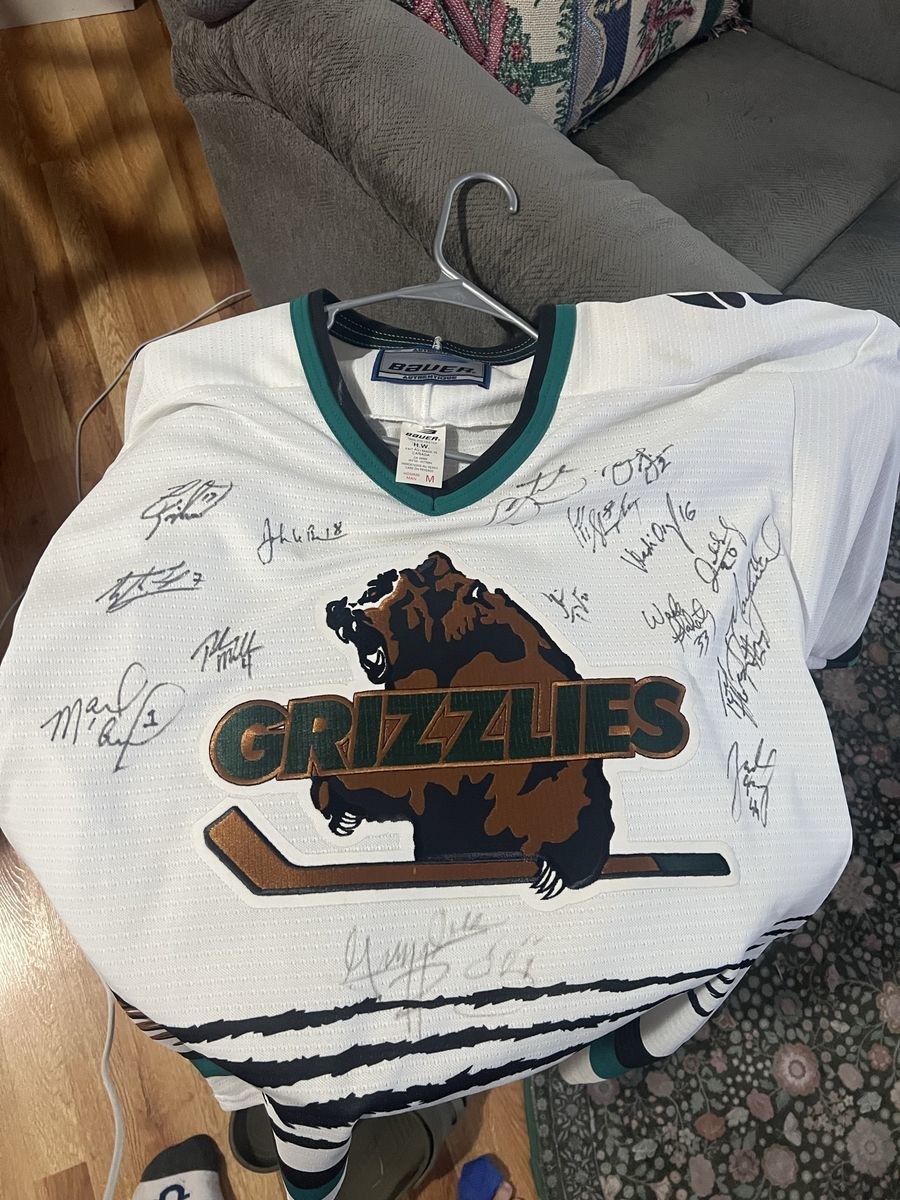 Vintage Bauer Authentic Grizzlies Autographed Hockey Jersey - White - Men's Size Medium
