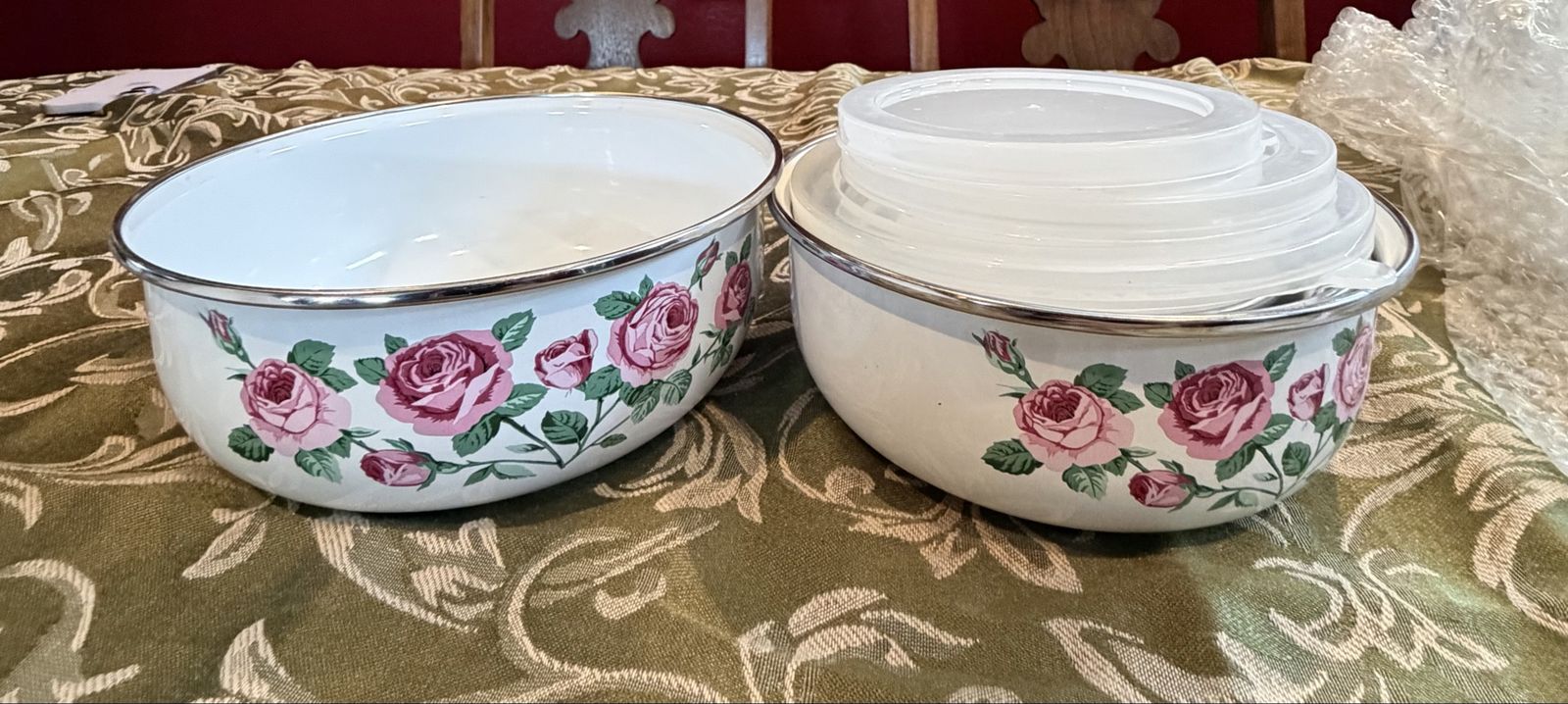 5 vintage metal/porcelain nesting bowls