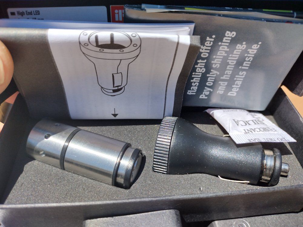 LED Lenser Automotive Focus Energy Silber 2006 High-End LED Flashlight Charger - New In Box 72 pcs/sets of 3