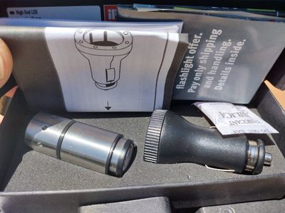 LED Lenser Automotive Focus Energy Silber 2006 High-End LED Flashlight Charger - New In Box 72 pcs/sets of 3