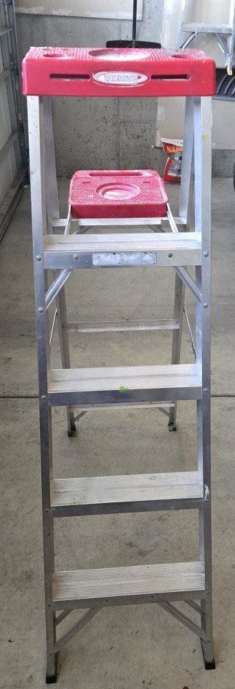 Werner 5 ft. Type III Aluminum Step Ladder 200lb Load Capacity Light Duty Household