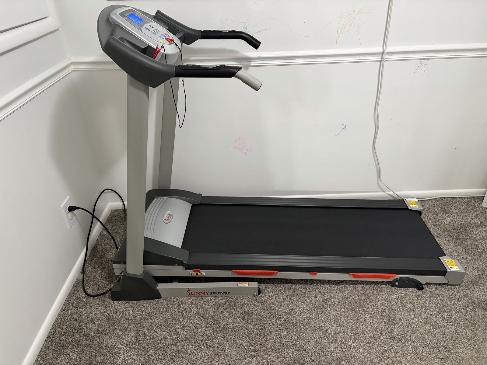 Sunny Health & Fitness SF-T7603 Folding Treadmill