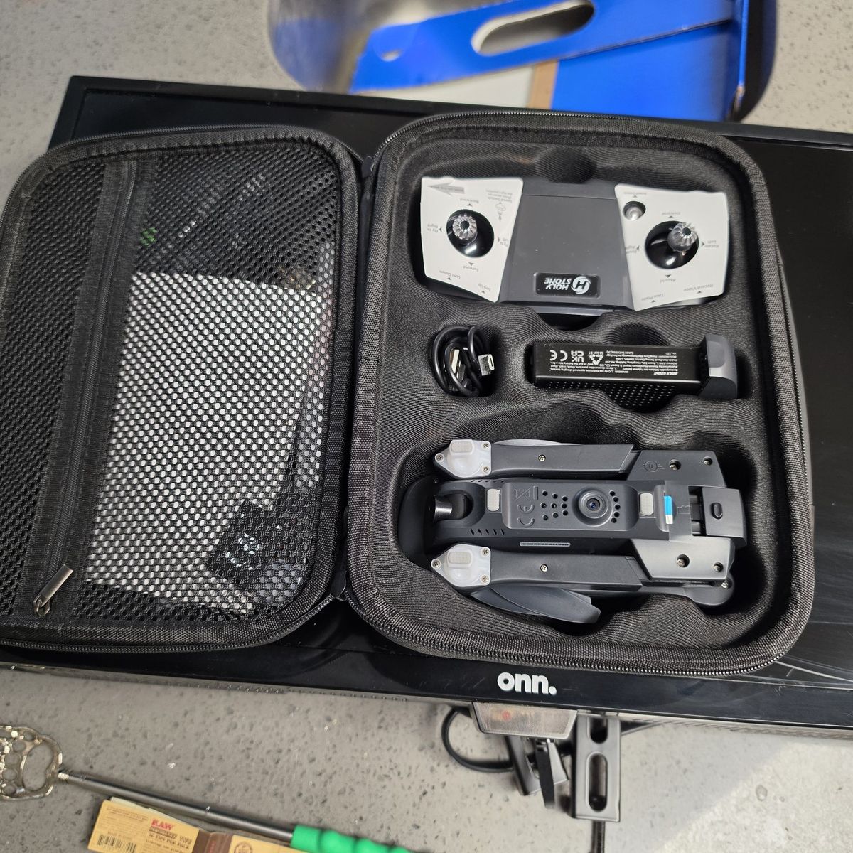 NEW Holy Stone HS175D GPS Drone with 2.4GHz Remote, Battery & Carrying Case