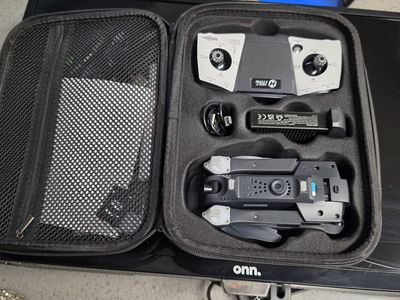 NEW Holy Stone HS175D GPS Drone with 2.4GHz Remote, Battery & Carrying Case