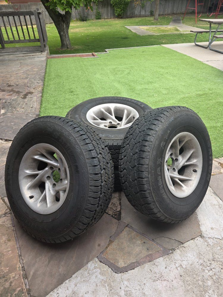 Sailun Terramax AT4 265/70R16 All-Terrain Tires & Wheels - Set of 4