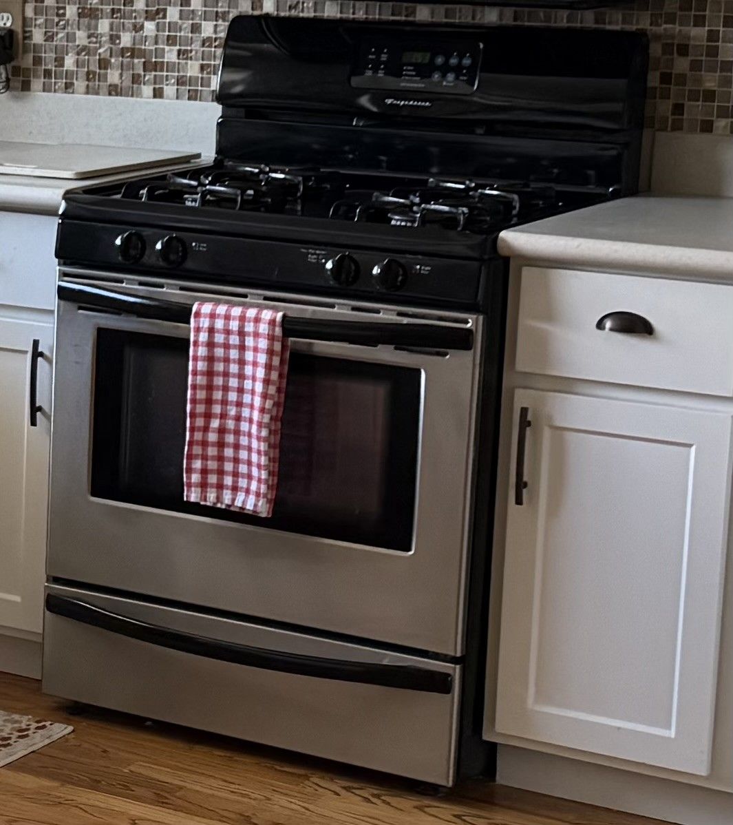 Frigidaire gas range