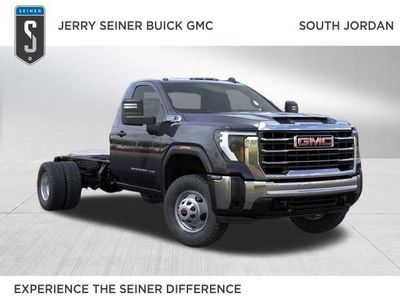 2025 GMC Sierra 3500HD CC Pro