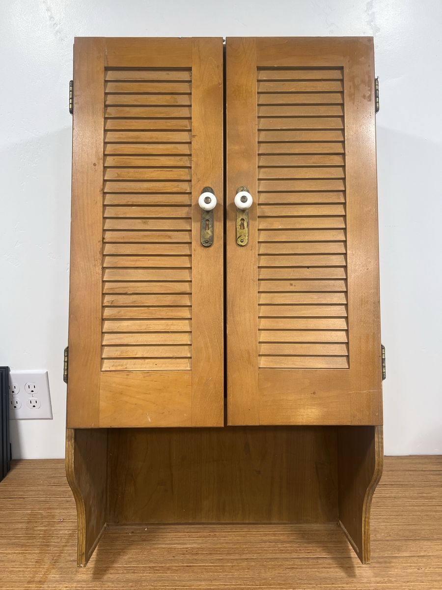 Vintage Wooden Wall-Mounted Storage Cabinet with Louvered Doors and Shelves