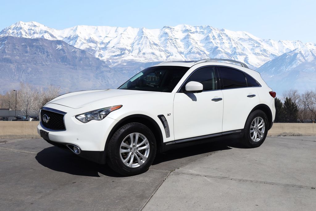 2017 Infiniti QX70 Base