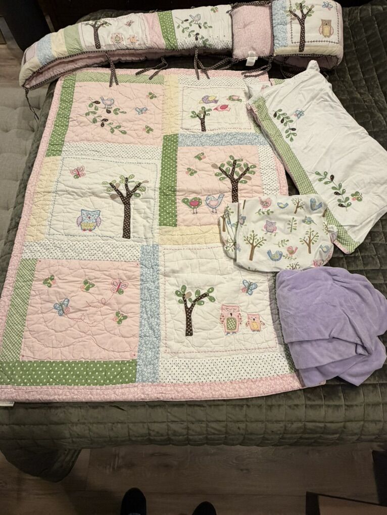 Pottery Barn Kids Crib Set