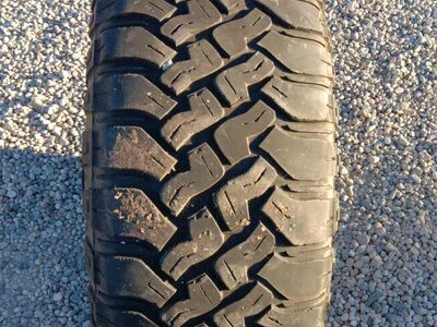 285-65-18 Falken Wildpeak MT Tire