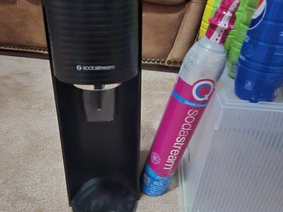 Carbonation soda maker